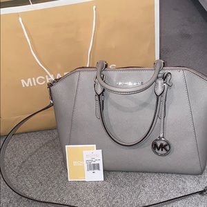 Purse and wallet bundle pearl grey MK EUC